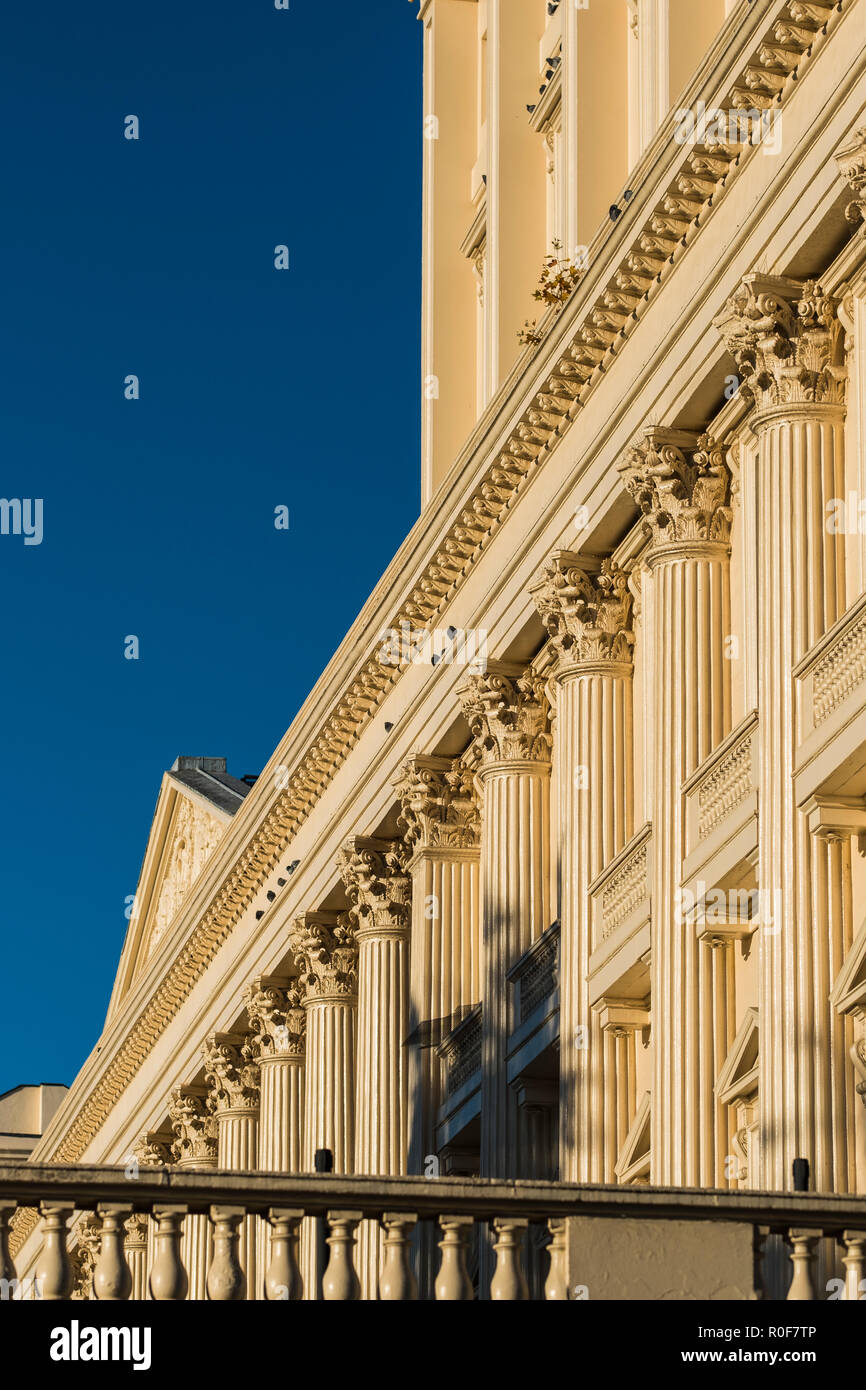 Carlton House Terrace donnant sur le Mall, Londres, Angleterre, Royaume-Uni Banque D'Images