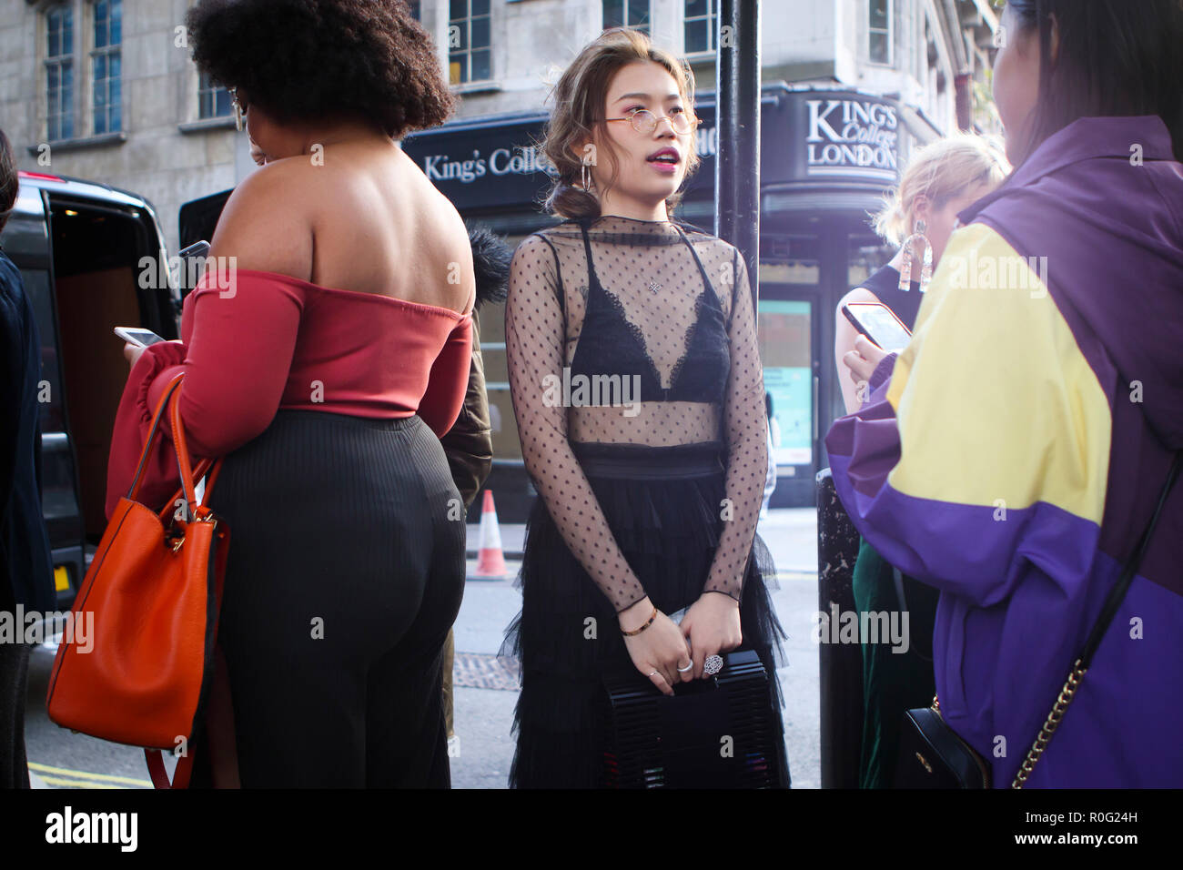 Chemisier transparent Banque de photographies et d images a haute resolution Alamy