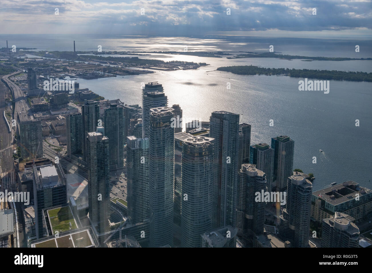Vue du pont d'observation de la Tour CN, Toronto, Canada Banque D'Images