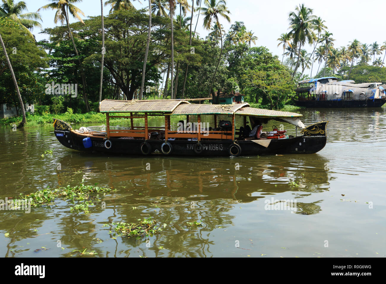 Shikakar (petit bateau boat house) sur les backwaters alappuzha Banque D'Images