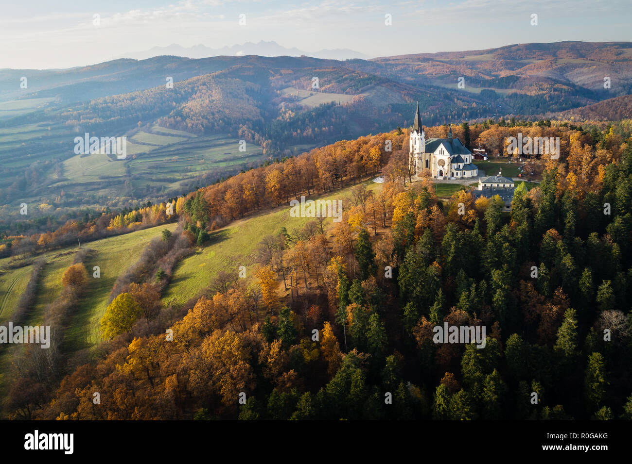 Vue aérienne de la Basilique de la Visitation de la Bienheureuse Vierge Marie à Levoca, Slovaquie Banque D'Images