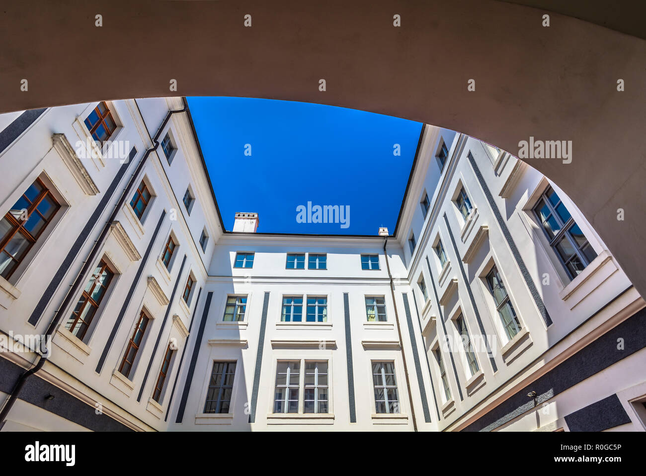 Vue panoramique à l'architecture ancienne dans le centre-ville de Cakovec, attraction touristique. Banque D'Images