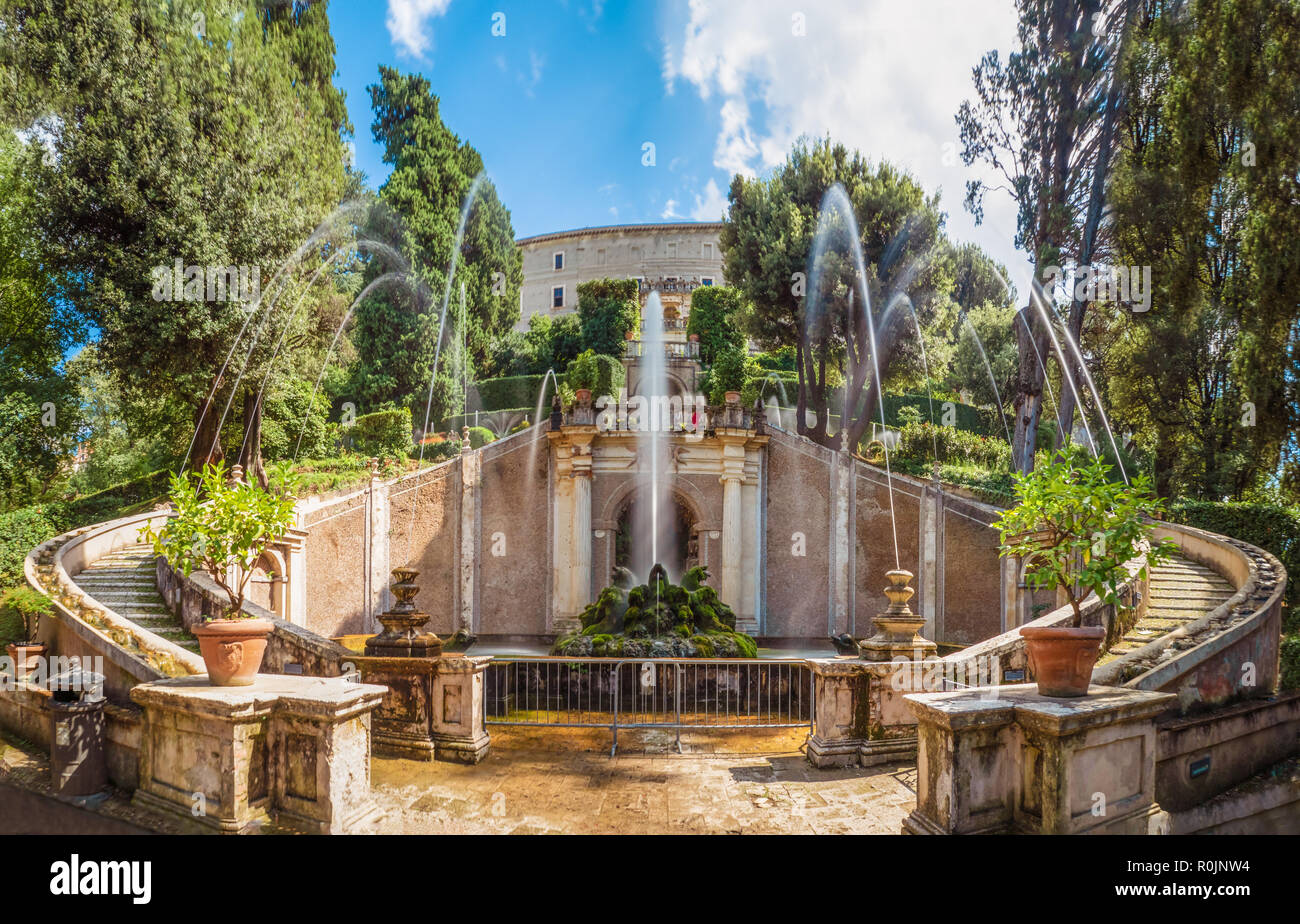 Villa D'Este (Italie) - La villa à Tivoli, province de Rome, avec de belles collines en terrasses jardin Renaissance et de fontaines. Site de l'UNESCO. Banque D'Images
