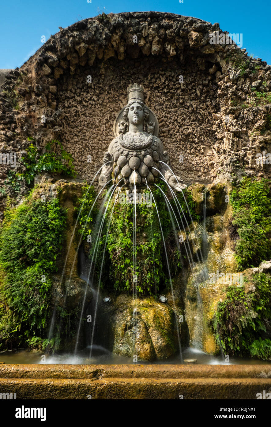 Villa D'Este (Italie) - La villa à Tivoli, province de Rome, avec de belles collines en terrasses jardin Renaissance et de fontaines. Site de l'UNESCO. Banque D'Images