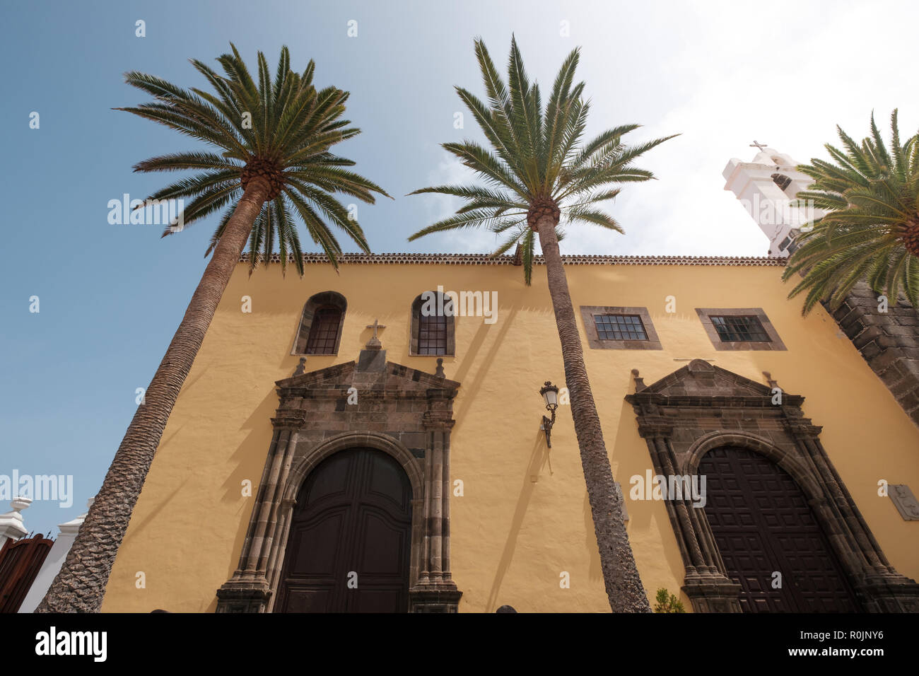 Tenerife, Espagne - septembre 2018 : Belle vieille église (Iglesia de nuestra señora de Los Angeles) à Garachico Banque D'Images