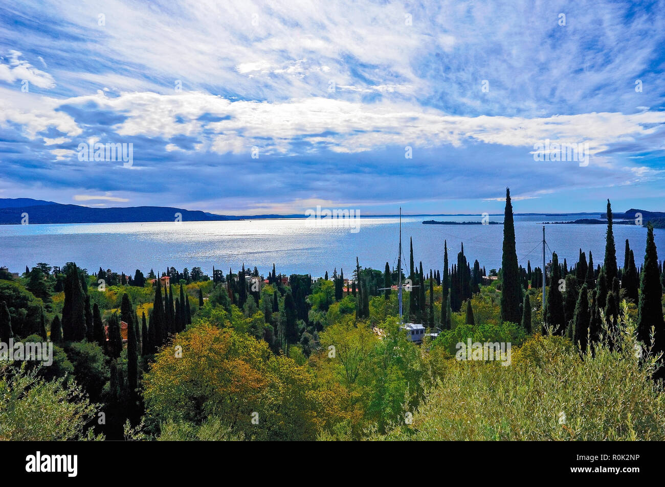 Italie Lombardai Gardone Riviera Vittoriale le lac de mausolée Banque D'Images