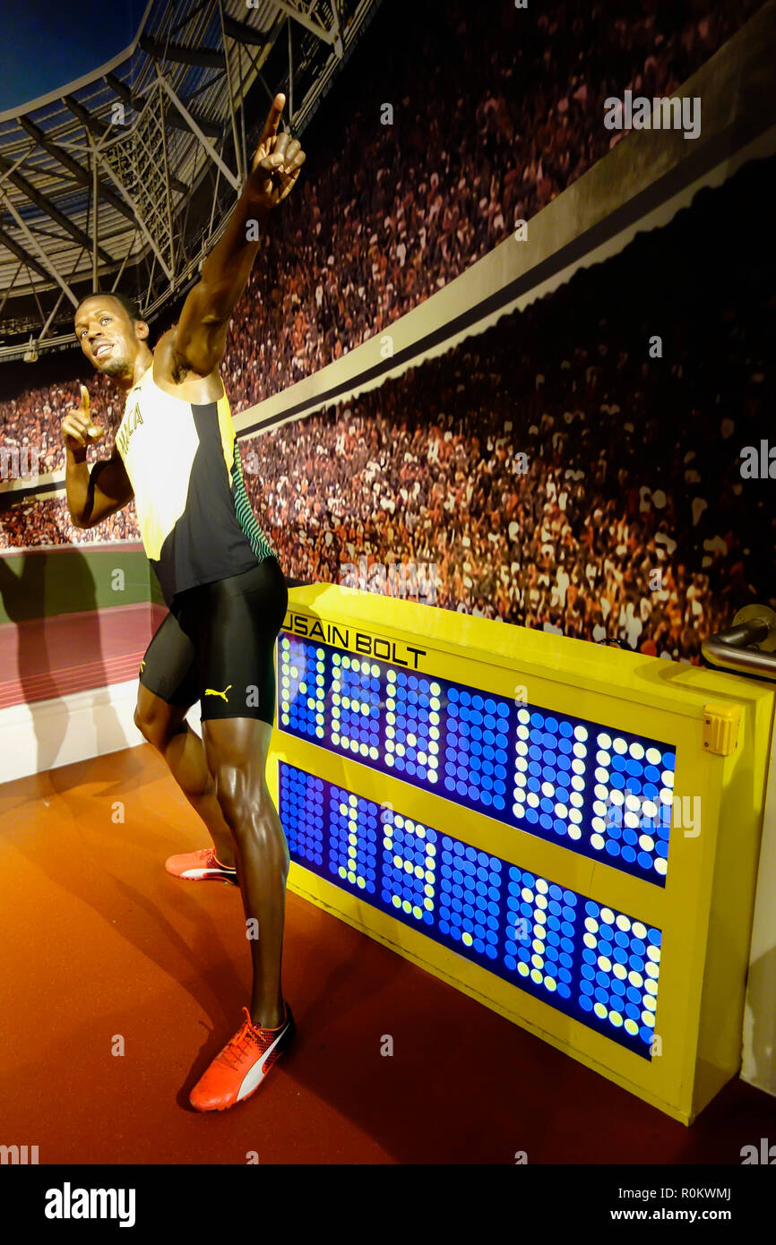 La figure de cire d'Usain Bolt à l'attraction touristique de renommée mondiale du musée de cire de Madame Tussauds à Londres, Royaume-Uni. Banque D'Images