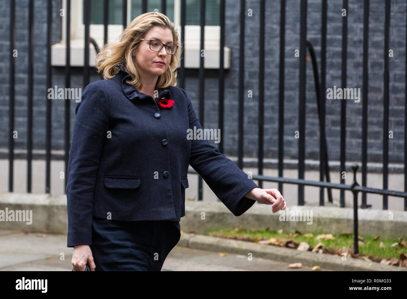 Londres, Royaume-Uni. 6 novembre, 2018. Penny Mordaunt MP, Secrétaire d'État au Développement International, feuilles 10, Downing Street, à la suite d'une réunion du Cabinet au cours de laquelle le premier ministre devrait mettre à jour les ministres sur l'état actuel des négociations Brexit en vue de travailler à un Brexit en sommet de la dernière semaine de novembre. Credit : Mark Kerrison/Alamy Live News Banque D'Images