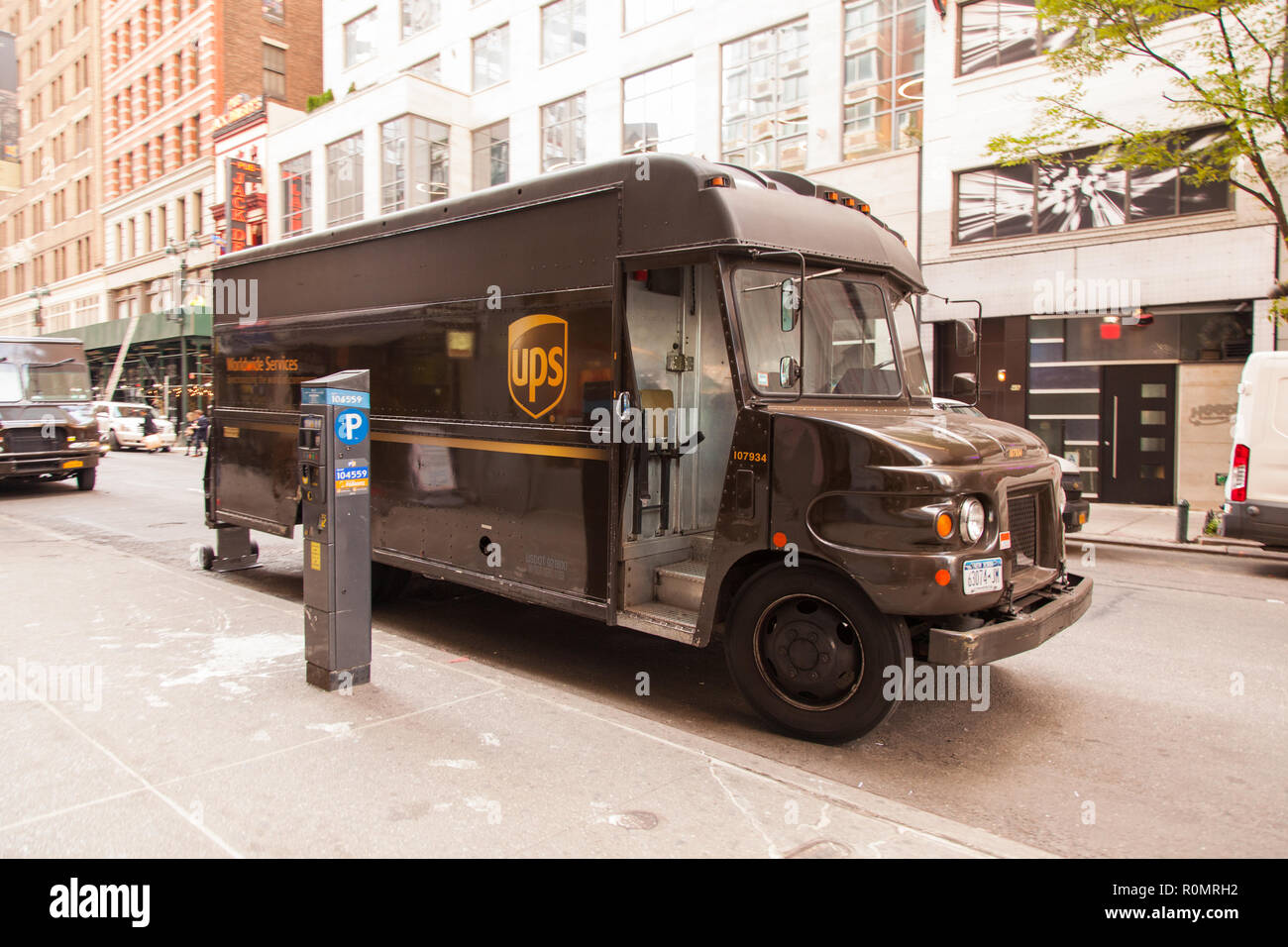 Camion de livraison UPS , Manhattan, New York City, États-Unis d'Amérique. Banque D'Images