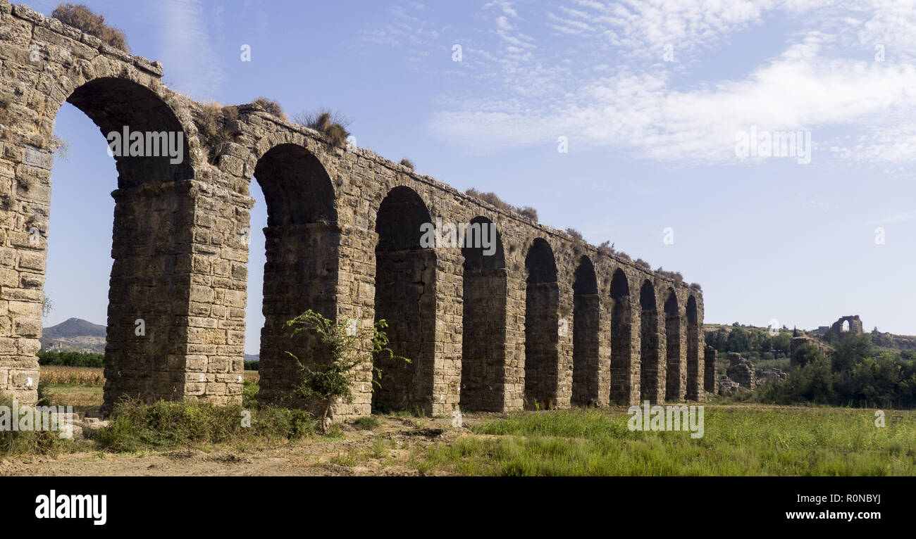 L'ancien aqueduc de Side, Turquie Banque D'Images