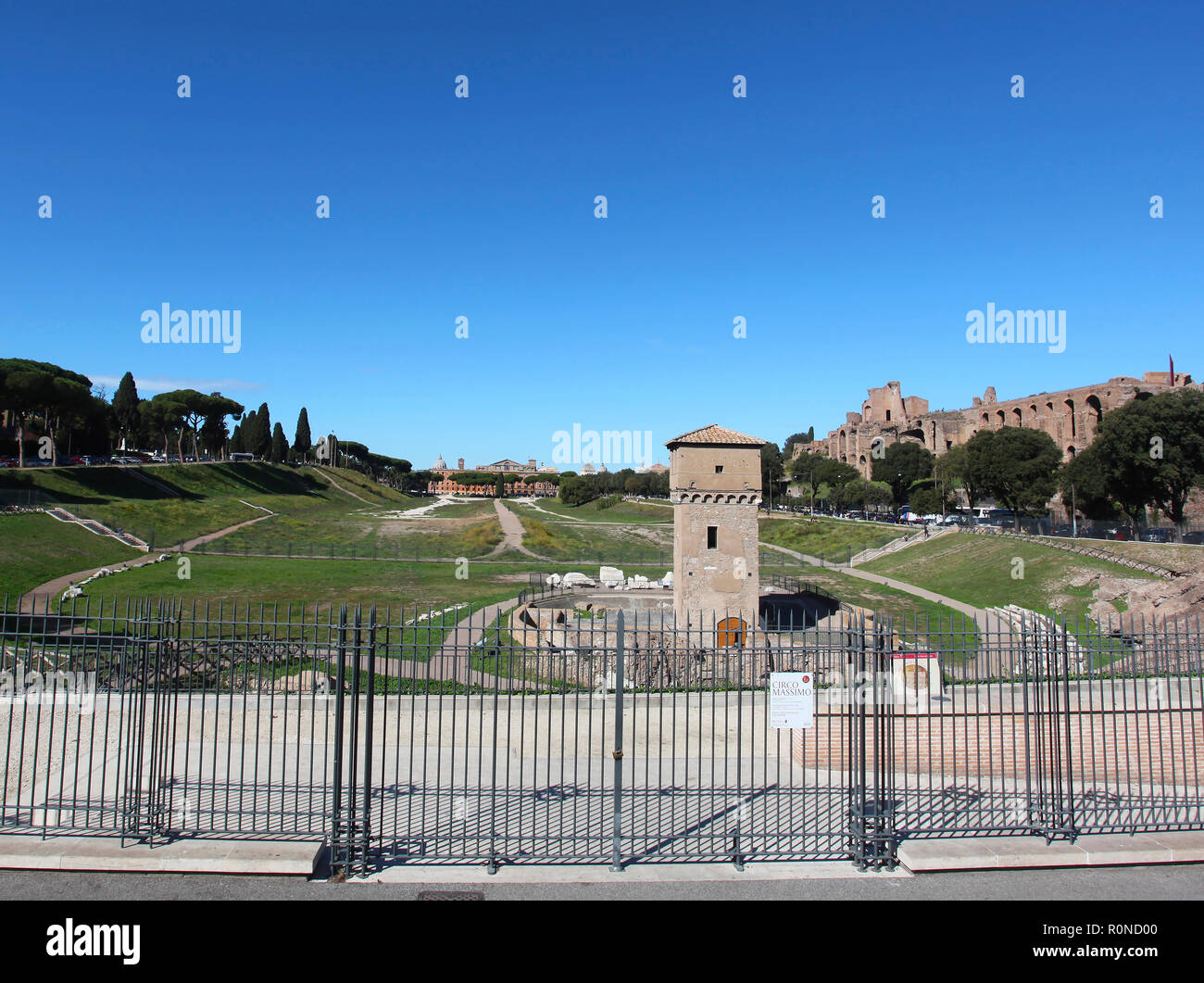Le Circus Maximus est était un char romain-racing stadium et lieu de divertissement de masse dans le coeur de Rome. Banque D'Images