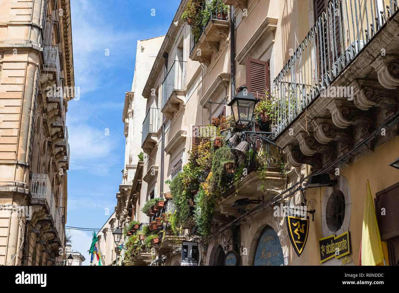 Les détails architecturaux. Ortigia. Petite île qui est le centre historique de la ville de Syracuse, en Sicile. L'Italie. Banque D'Images