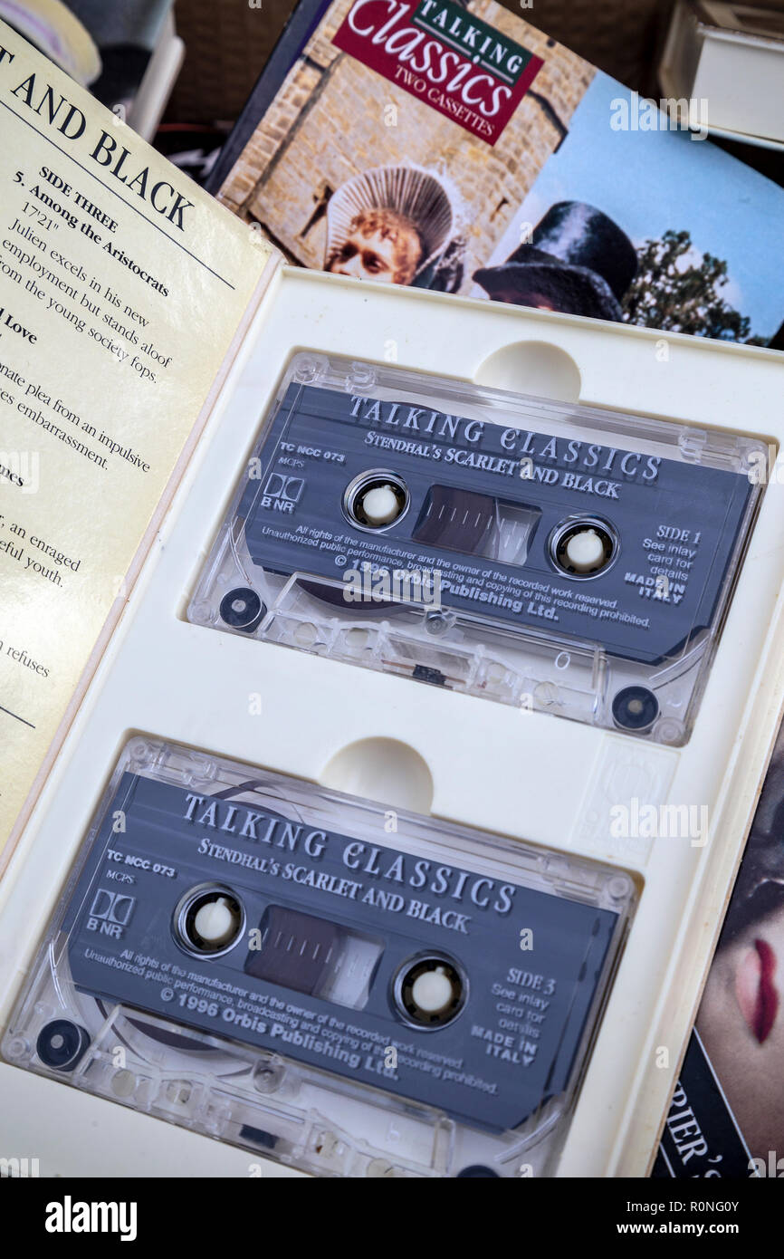 Cassette audio, musique, style Rétro, Cut Out, vieille, le bruit, l'équipement d'enregistrement sonore, 1970-1979, de l'équipement audio, analogique, Arts, Culture et divertissement Banque D'Images
