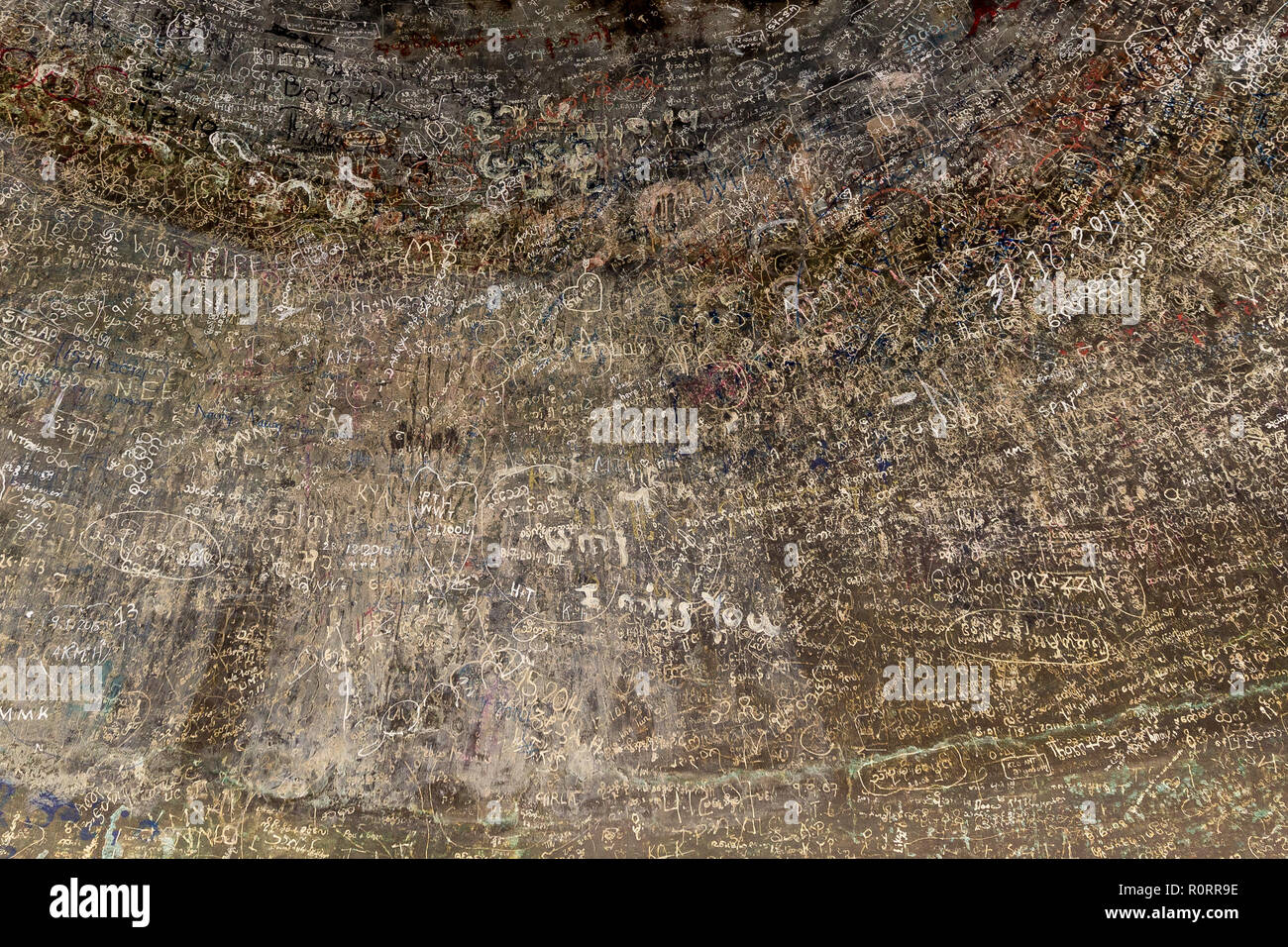 Écrits à l'intérieur de la cloche de Mingun Mingun, le plus grand du monde, le Myanmar Banque D'Images