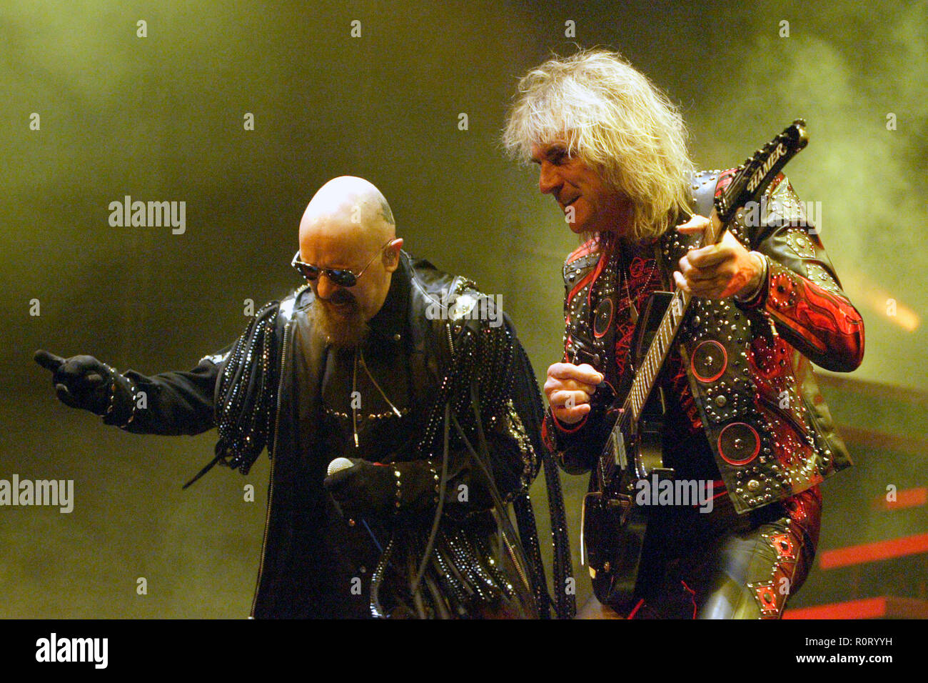 Glenn Tipton et Rob Halford de Judas Priest live en concert à l'Acer Arena. Sydney, Australie. 13.09.08. Banque D'Images