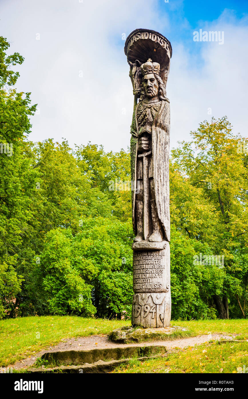 Statue en bois de Vytautas le Grand, souverain du Grand-duché de Lituanie. Trakai, Lituanie, Vilnius County, États baltes, l'Europe. Banque D'Images