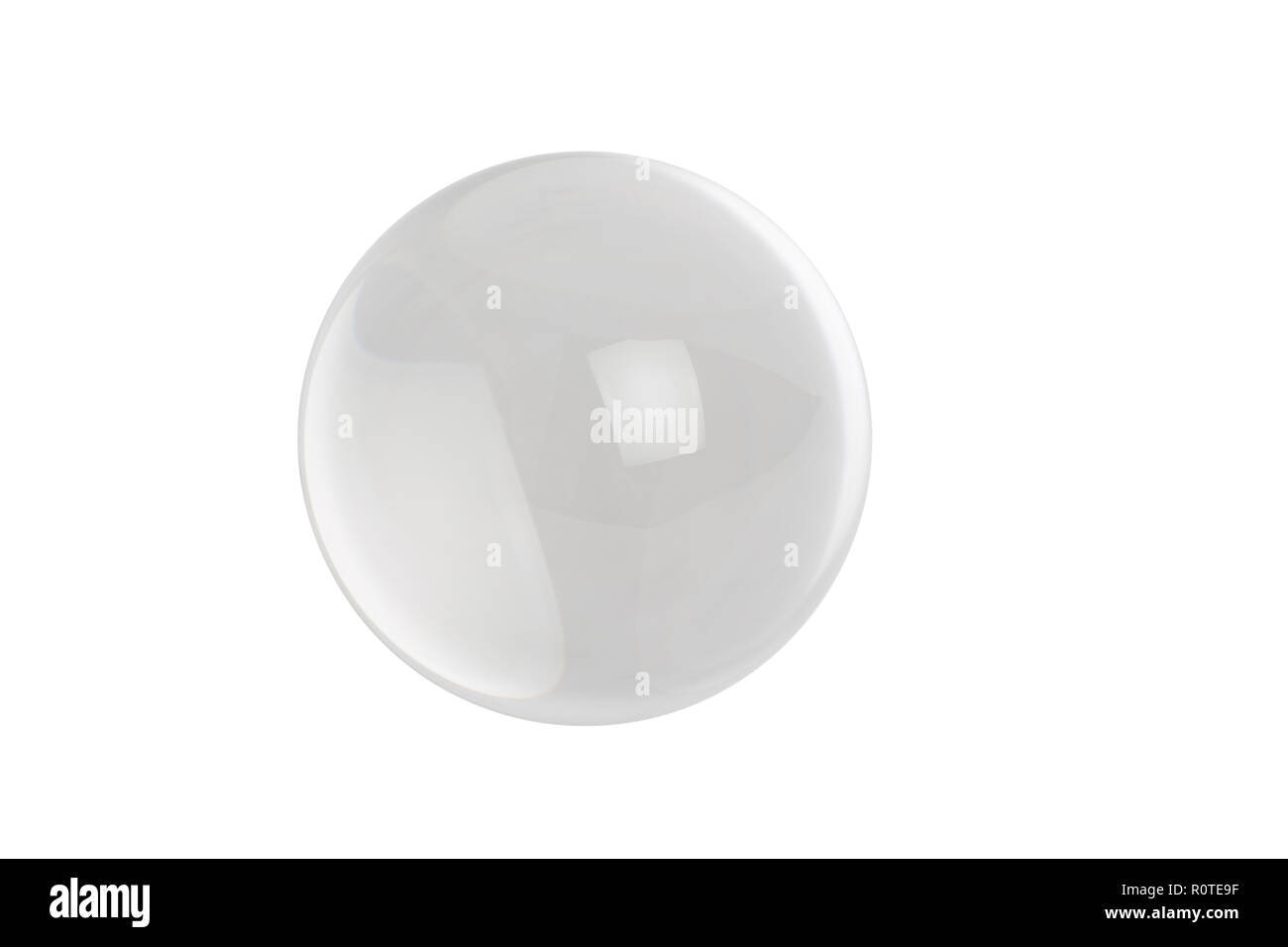 Boule de cristal transparent avec fond blanc , close up. Banque D'Images