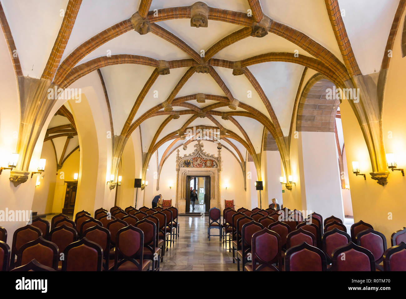 Hôtel de ville de Wroclaw, vue de la grande salle avec sa voûte gothique à l'intérieur de l'Ancien hôtel de ville musée dans le centre de Wroclaw, Pologne. Banque D'Images