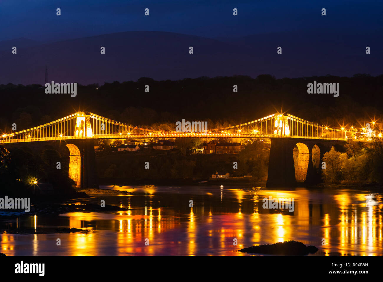Le Pays de Galles, l'Anglesey, le Pont Suspendu de Menai Banque D'Images