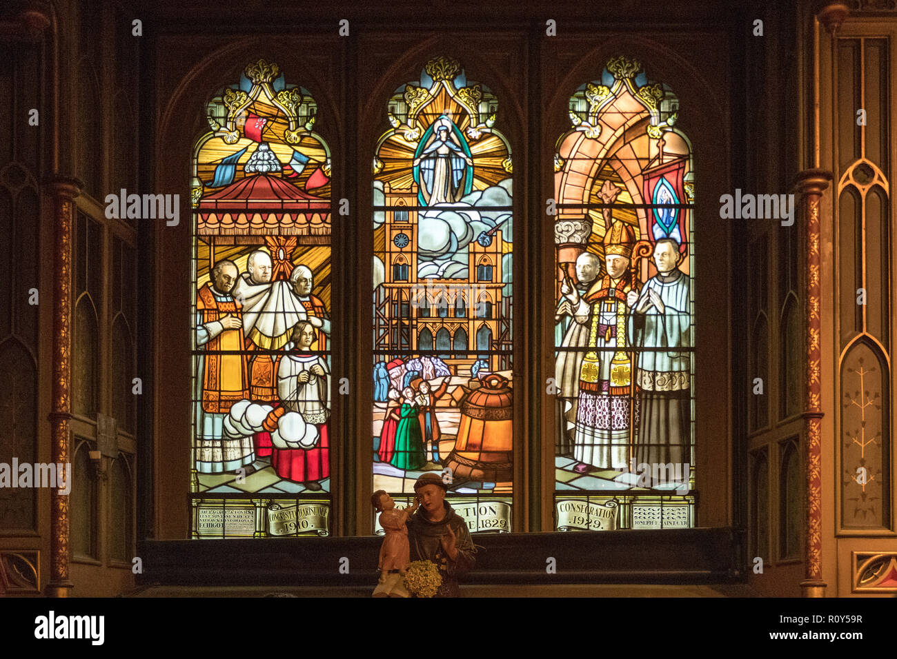 Vitrail dans la Basilique Notre-Dame, Montréal, Québec, Canada Banque D'Images