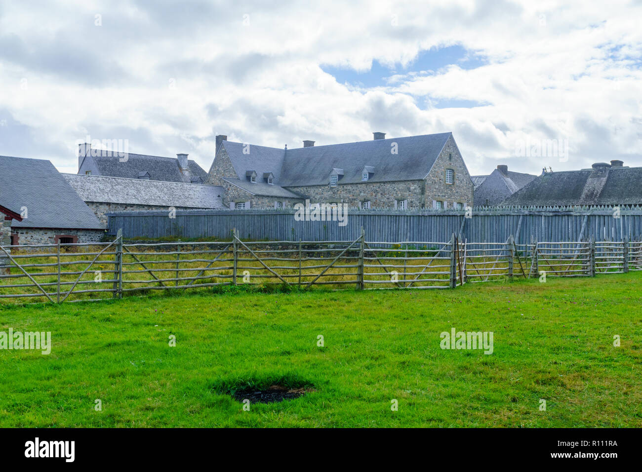 Louisbourg, Canada - le 20 septembre 2018 : bâtiments historiques de la forteresse de Louisbourg, île du Cap-Breton, Nouvelle-Écosse, Canada Banque D'Images