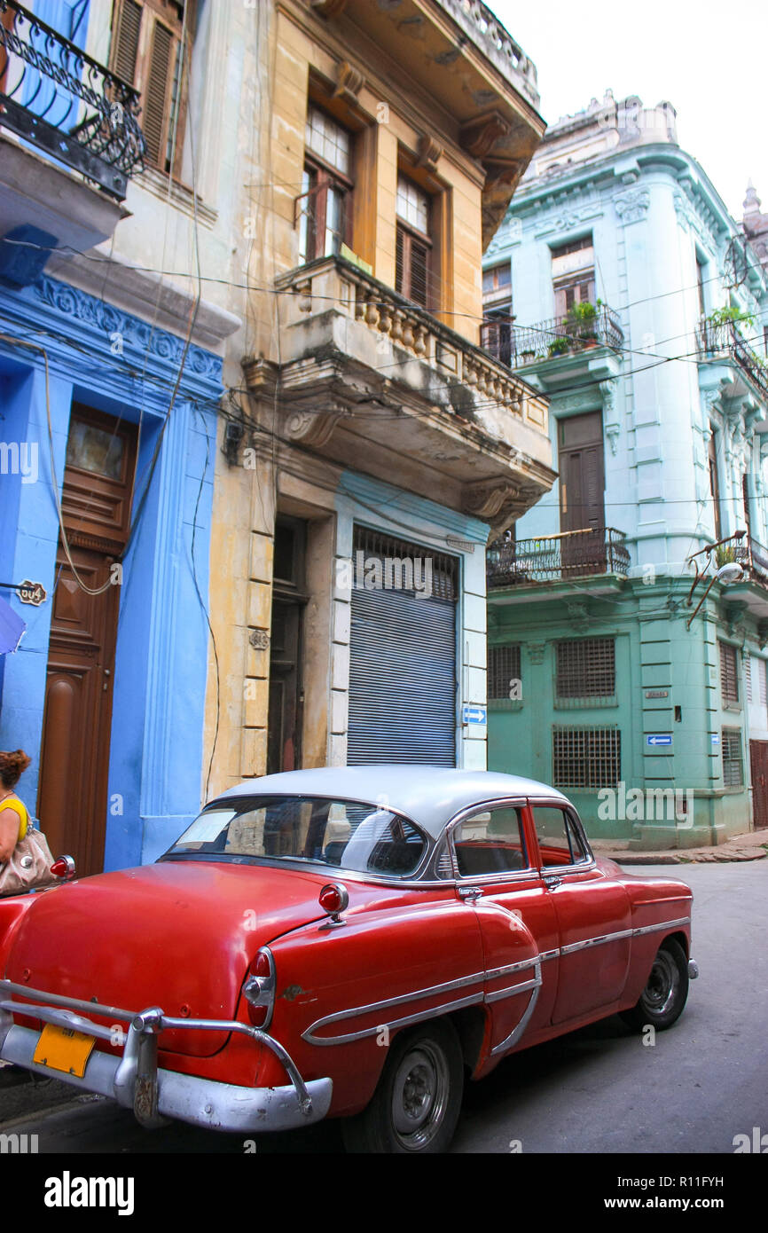 12/03/2015, La Havane, Cuba : Vieille voiture américaine se tient à La Havane Cubas Banque D'Images