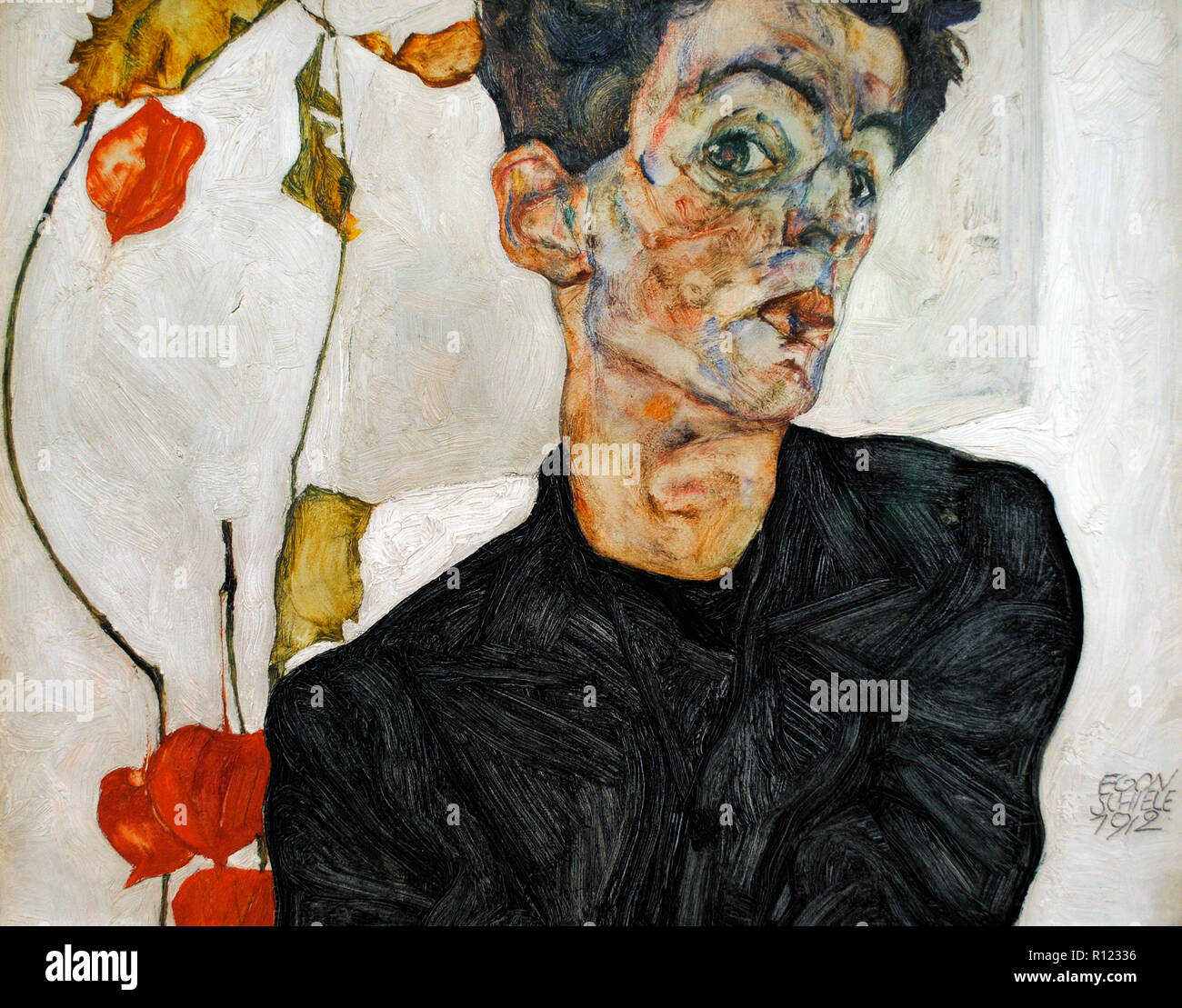 Egon Schiele (Tulln, 1890-Vienne, 1918). Peintre expressionniste autrichien. Self-portrait with Chinese Lantern Plante, 1912. 32,4 x 40,2 cm. L'huile et gouaches à bord. Musée Leopold. Vienne, Autriche. Banque D'Images