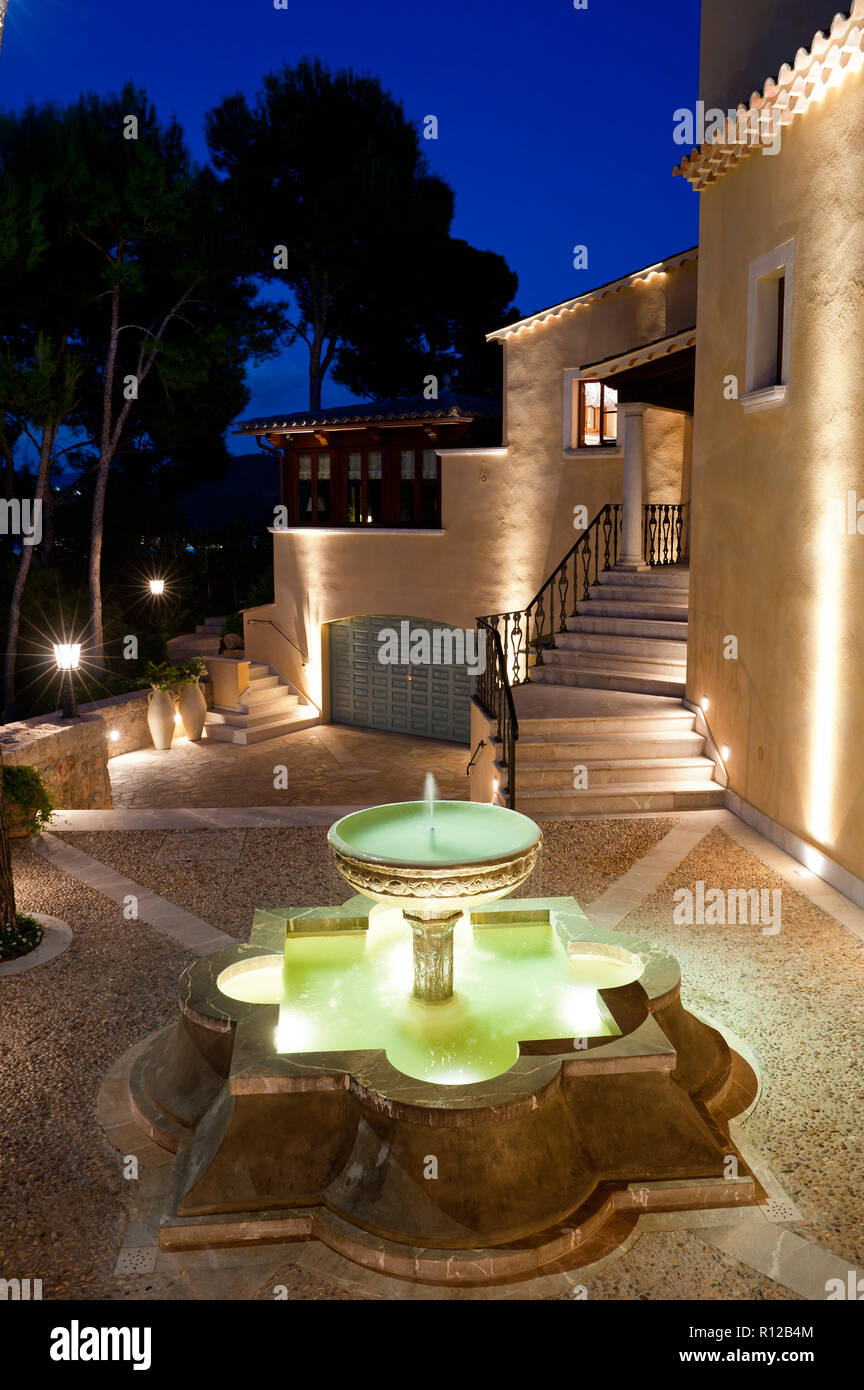 Fontaine de nuit Banque D'Images