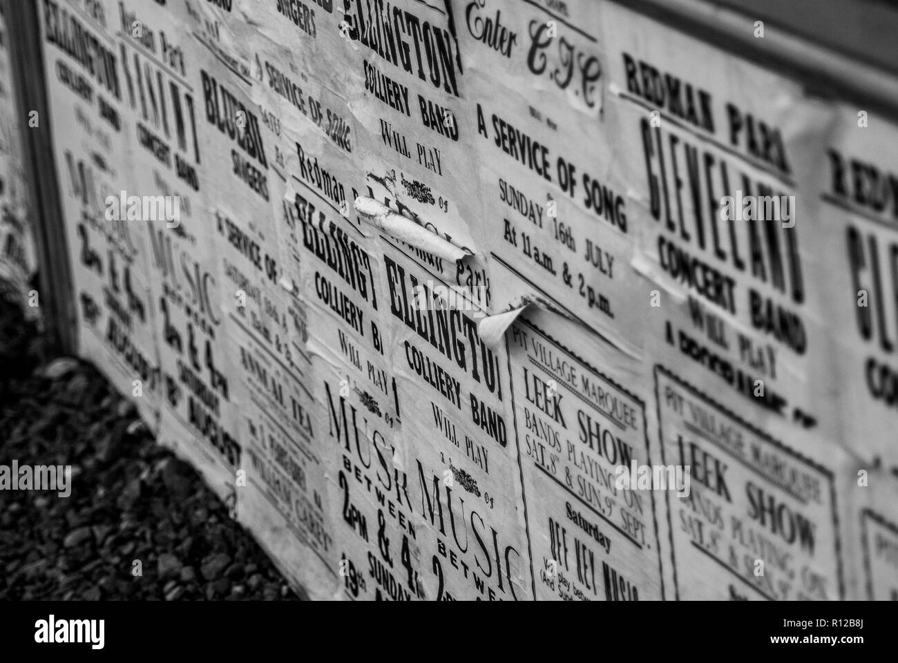 Affiches Village Pit Banque D'Images