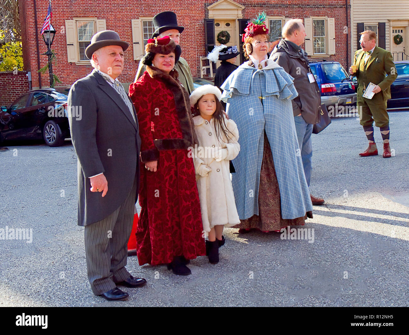 Fête de Noël à l'ancien nouveau château avec des acteurs en costumes d'une pièce jouée sur le mélange d'. Banque D'Images