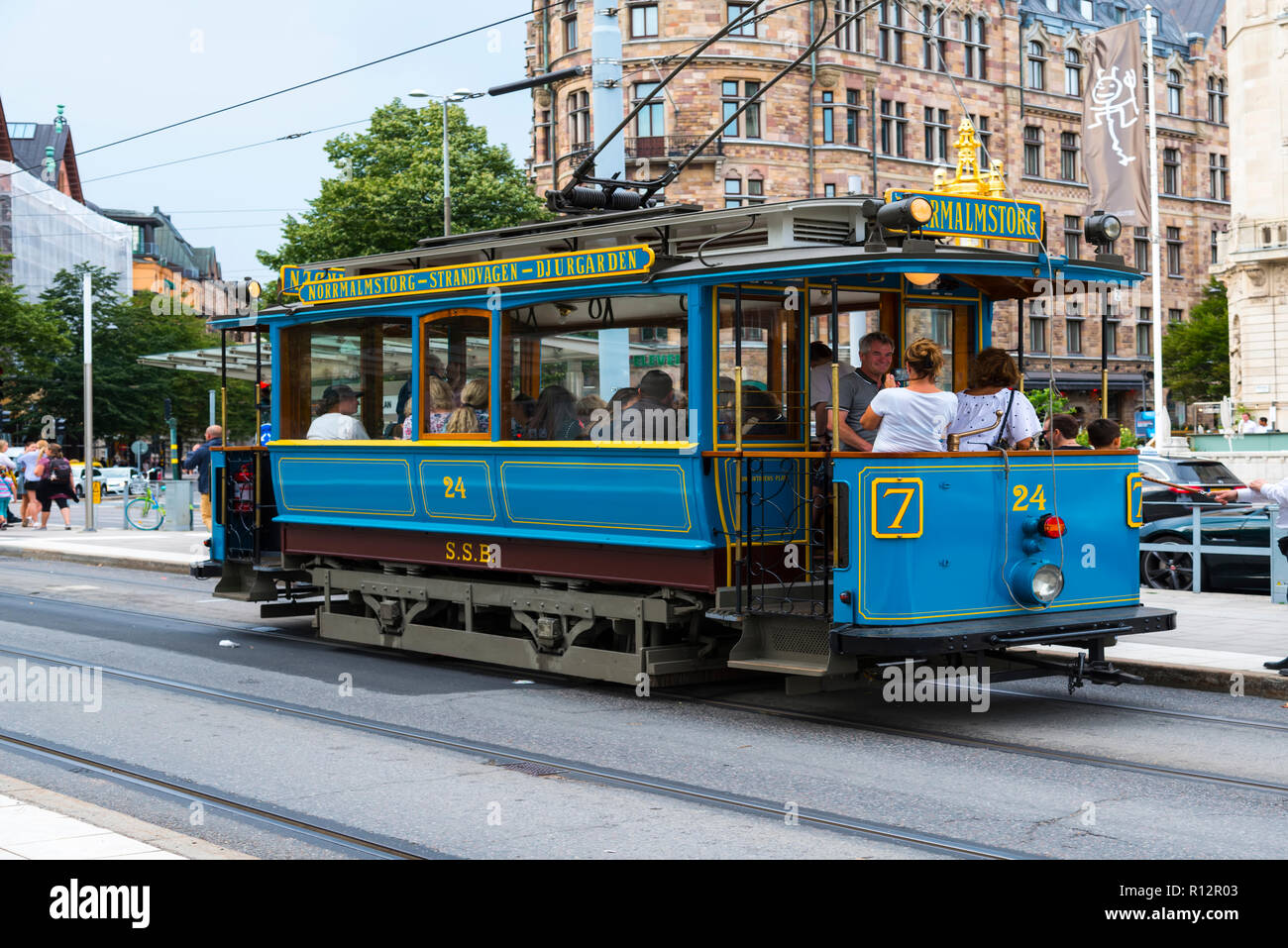 Tramway, trolleybus, autobus et transport pour les touristes et sighseers à Stockholm est la capitale et la plus grande ville de Suède Banque D'Images