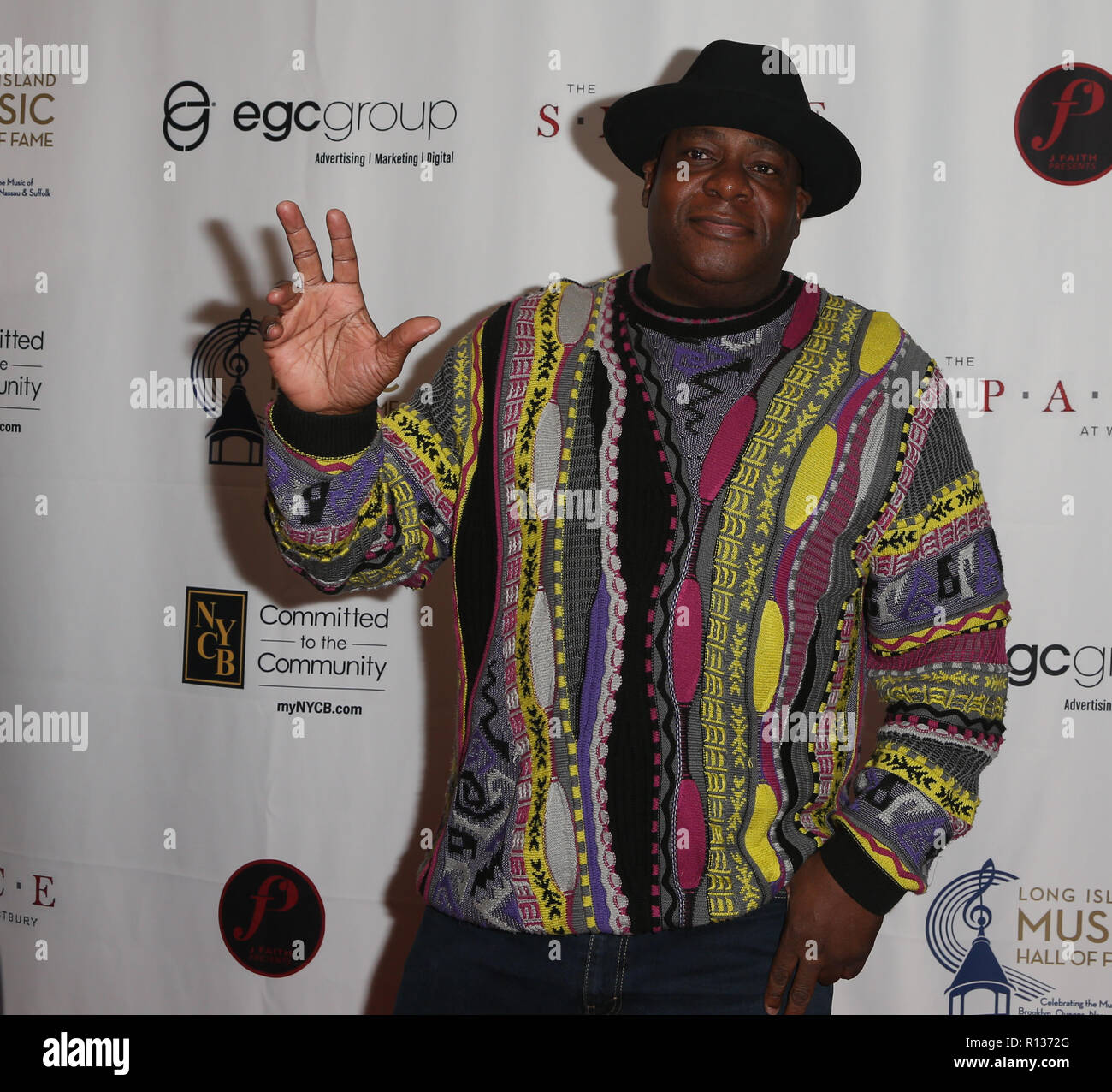 Westbury, United States. 05Th Nov, 2018. WESTBURY, NY - 8 NOV : DJ Chuck Chillout assiste à la 2018 Long Island Music Hall of Fame de la cérémonie à l'espace à Westbury le 8 novembre 2018 à Westbury, New York. Crédit : l'accès Photo/Alamy Live News Banque D'Images