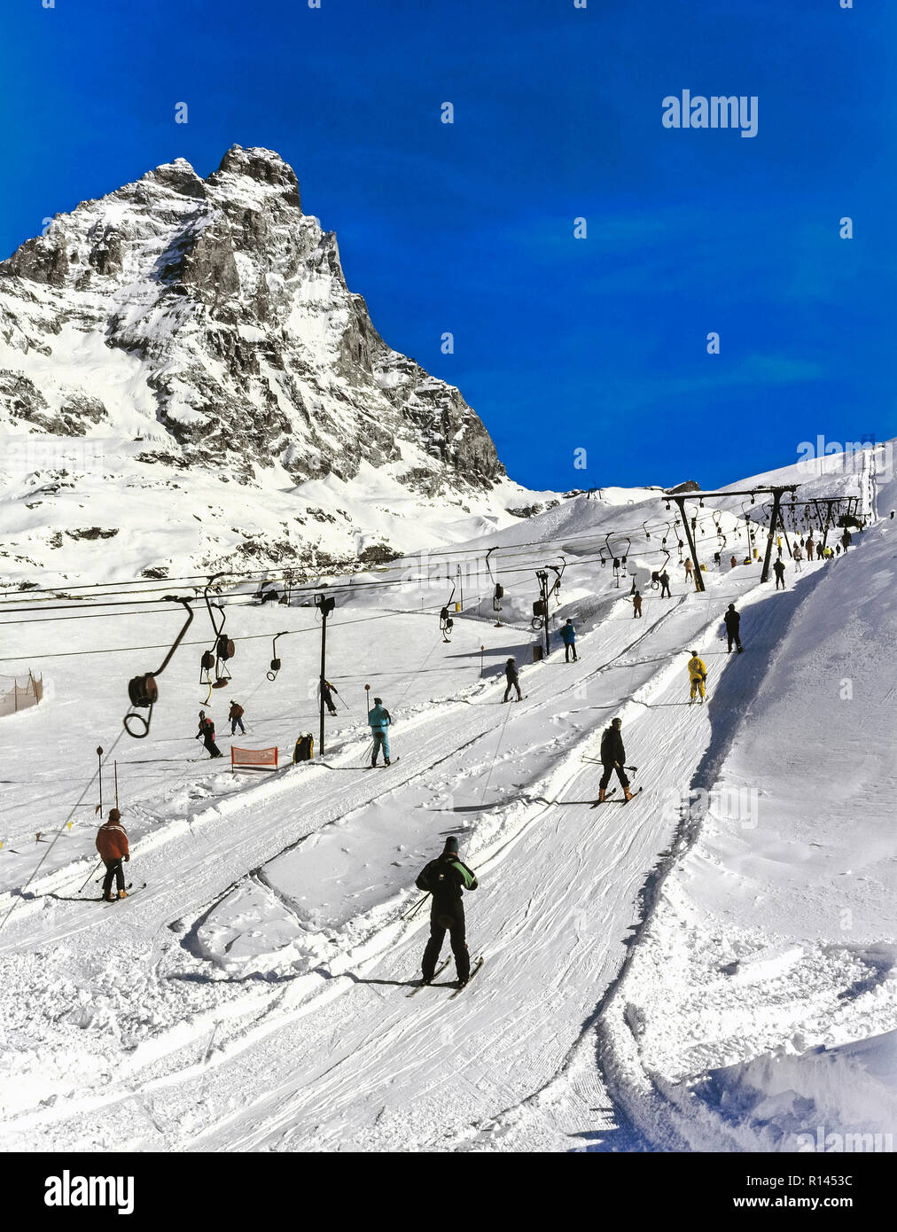 Italia Valle d'Aosta Cervinia ski stations Banque D'Images