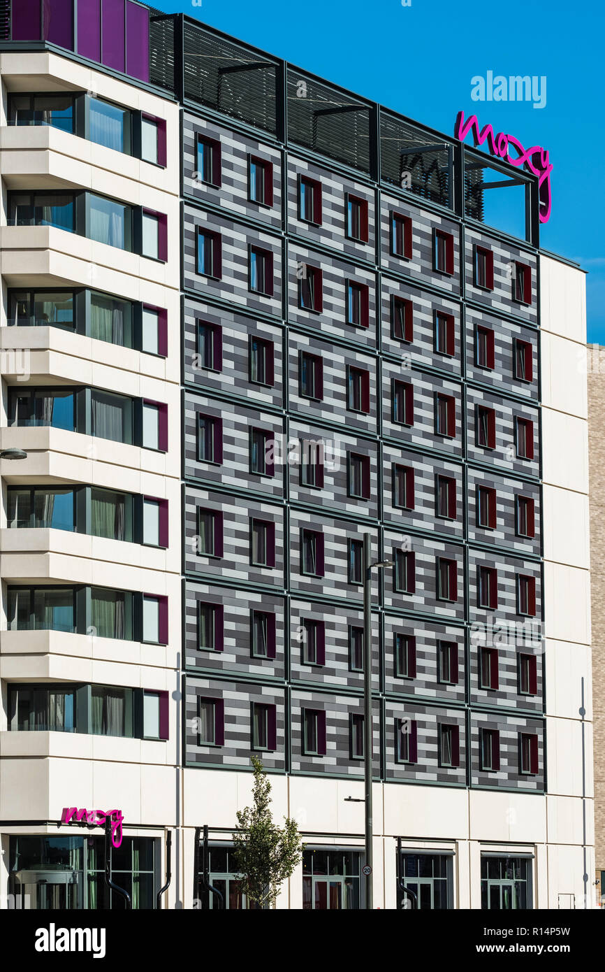 Moxy London Stratford Hotel, Great Eastern Street, Stratford, London, Angleterre, Royaume-Uni Banque D'Images Moxy London Stratford Hotel, Great Eastern Street, Stratford, London, Angleterre, Royaume-Uni Banque D'Images