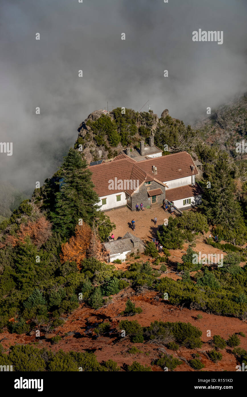 Berghuette suis Pico Ruivo, Zentralgebirge, Madeira, Portugal Banque D'Images