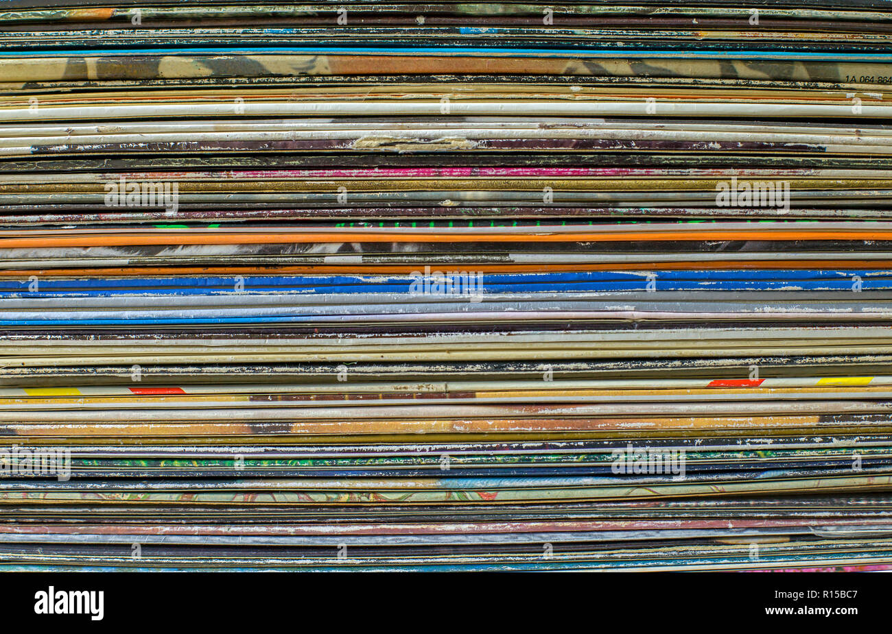 Pile de couvertures d'album classique en arrière-plan Banque D'Images