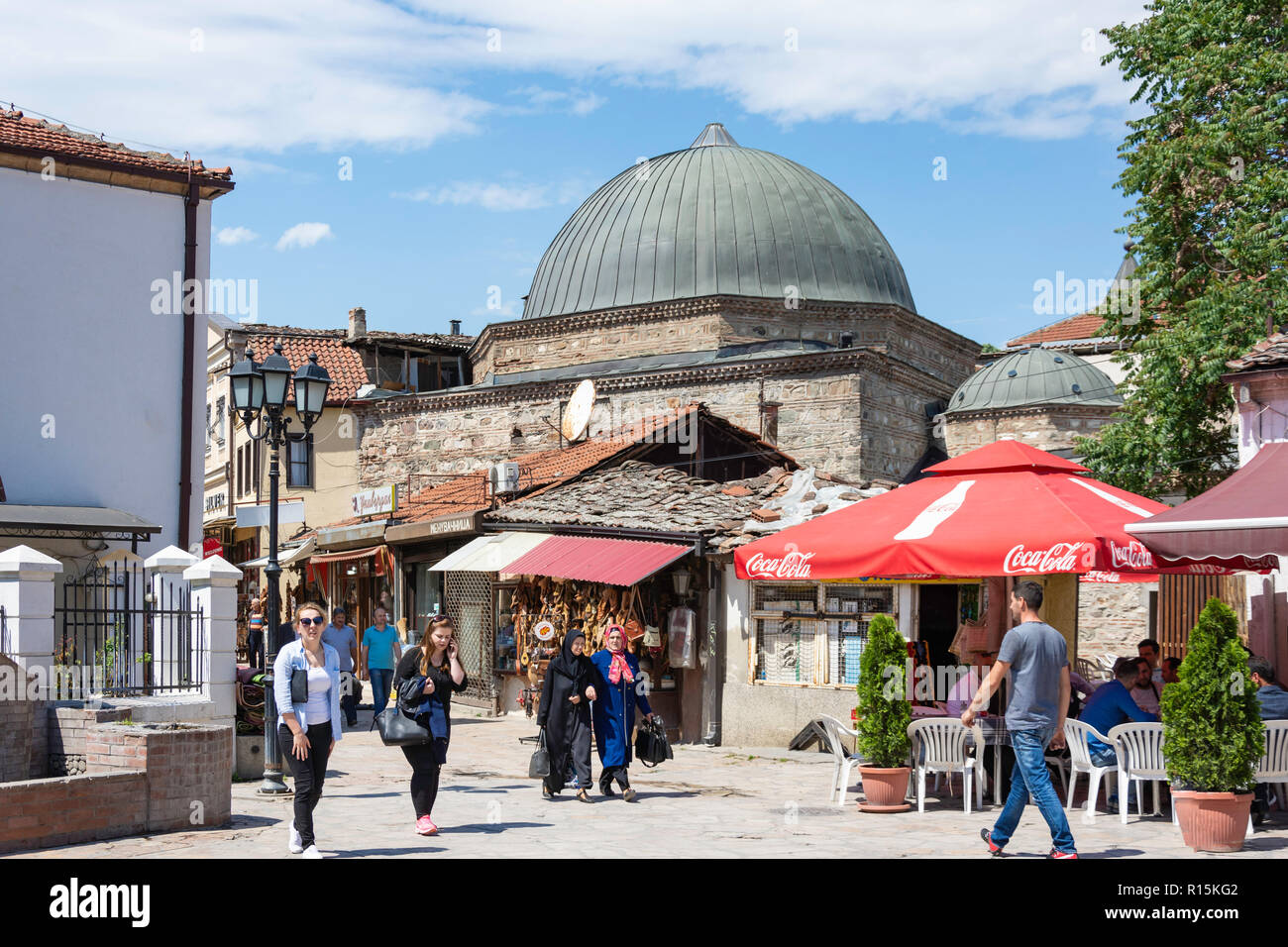 Scène de rue dans le vieux bazar, Skopje, Skopje, République de Macédoine du Nord Banque D'Images