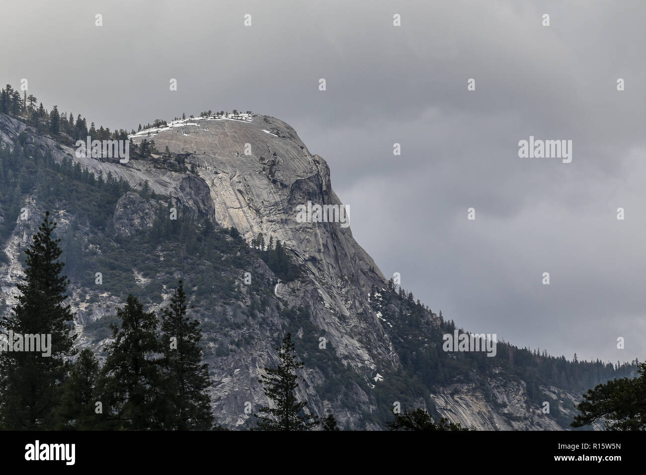 Granit dans Yosemite National Park California Banque D'Images