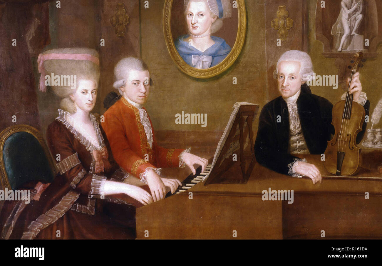 La famille Mozart : Wolfgang et sa sœur Nannerl ( Maria Anna ) au piano et le père Leopold Mozart, avec le violon. Sur le mur un portrait de la mère de la Croix, Johann Nepomuk (1736-1819) Banque D'Images