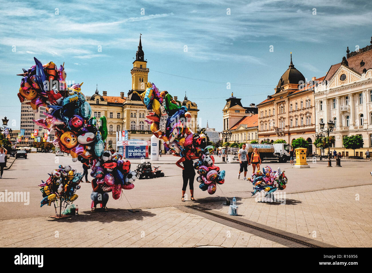 Dans la rue principale du quartier historique de Novi Sad, Serbie Banque D'Images