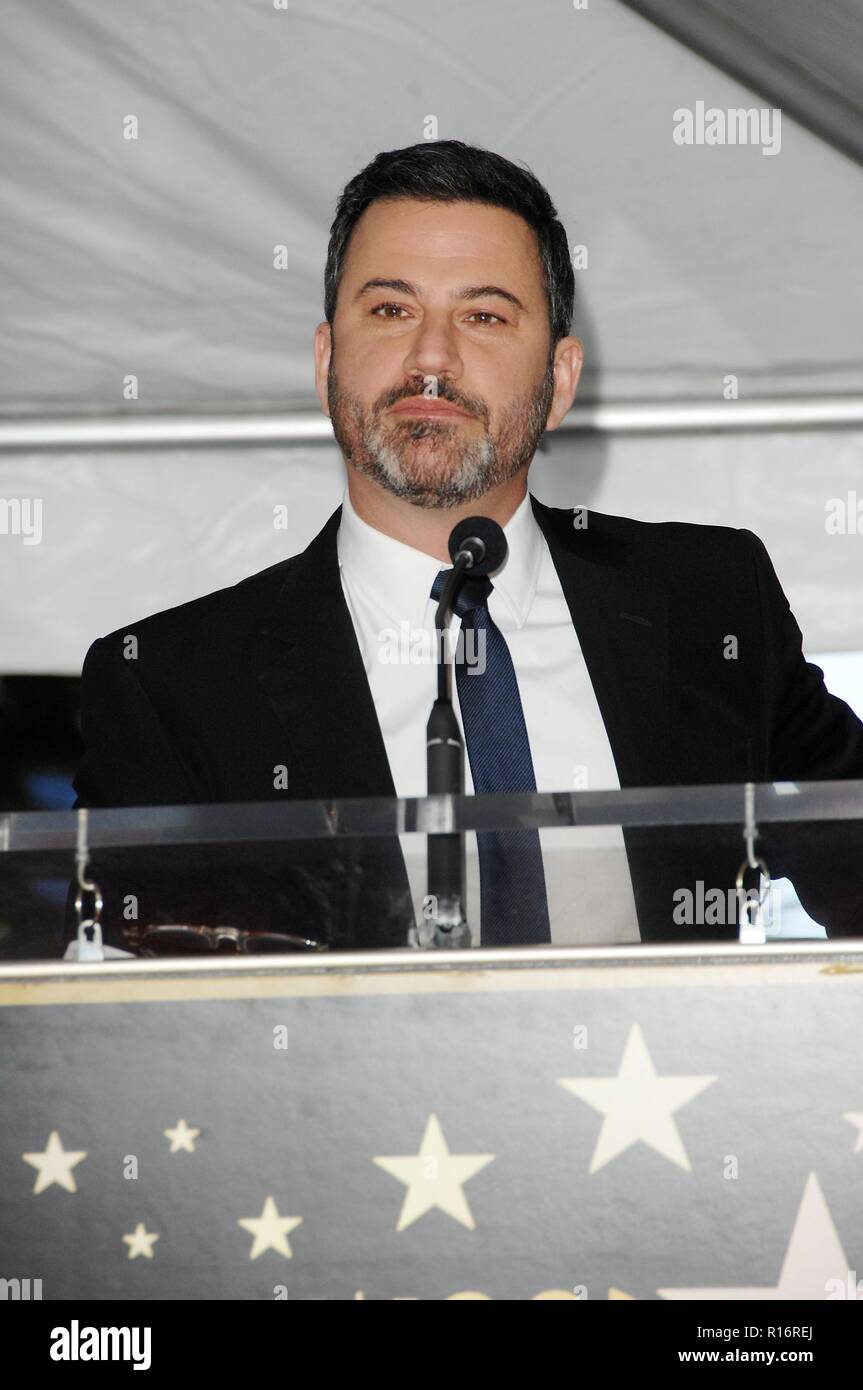 Los Angeles, CA, USA. Nov 9, 2018. Jimmy Kimmel à la cérémonie d'intronisation pour l'étoile sur le Hollywood Walk of Fame pour Sarah Silverman, Hollywood Boulevard, Los Angeles, CA 9 novembre 2018. Crédit : Michael Germana/Everett Collection/Alamy Live News Banque D'Images