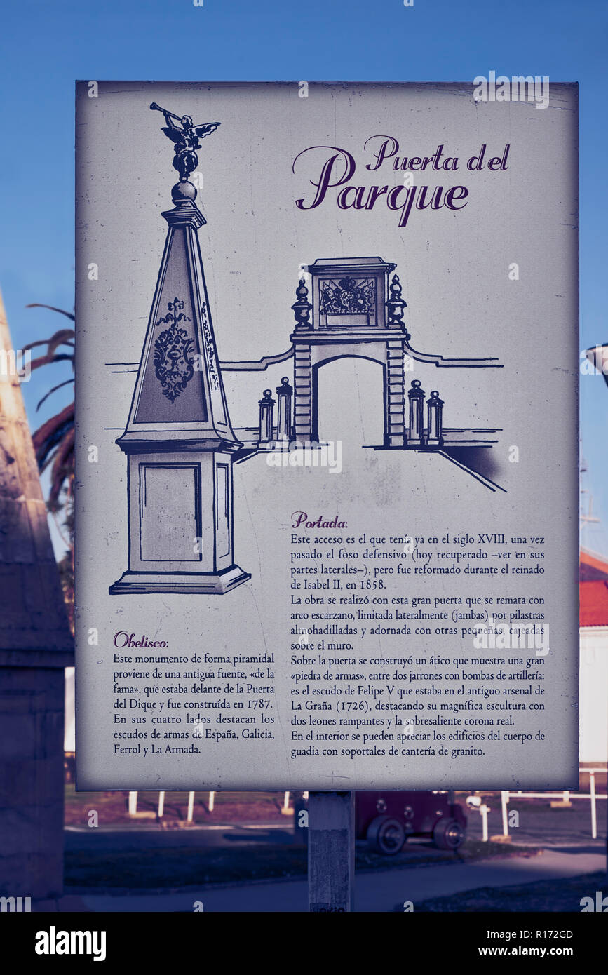 Obélisque en face de l'arsenal militaire Park Gate, couronné par la statue de bronze de la renommée, Ferrol, La Corogne, Galice, Espagne Banque D'Images