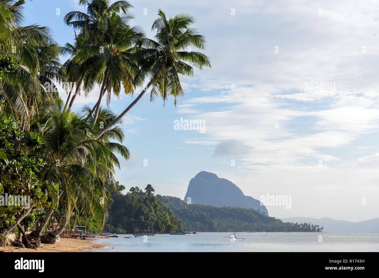 Tropical Beach au coucher du soleil à El Nido, Palawan, Philippines Banque D'Images