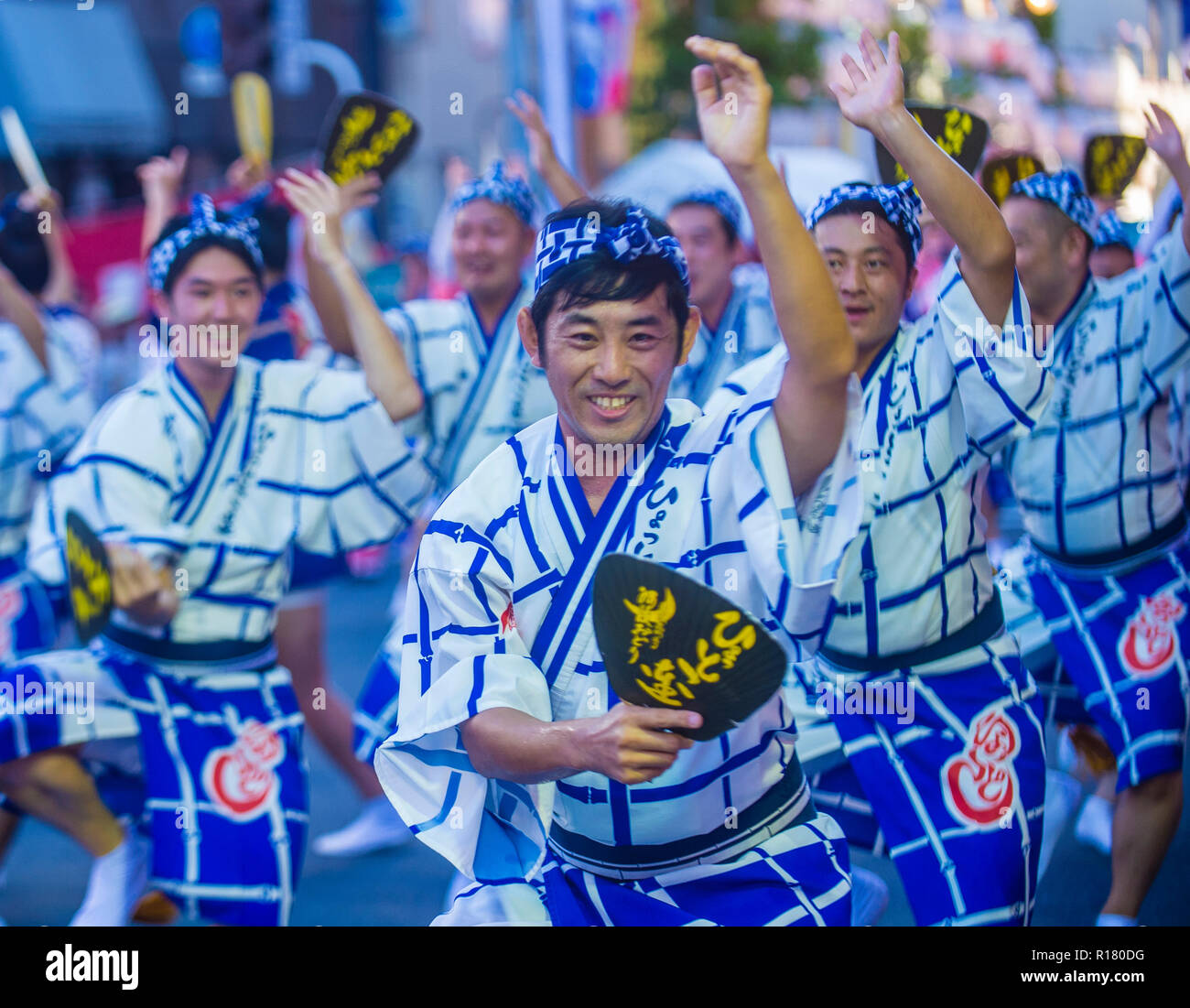 Participants au festival Awa Odori à Tokyo, Japon Banque D'Images