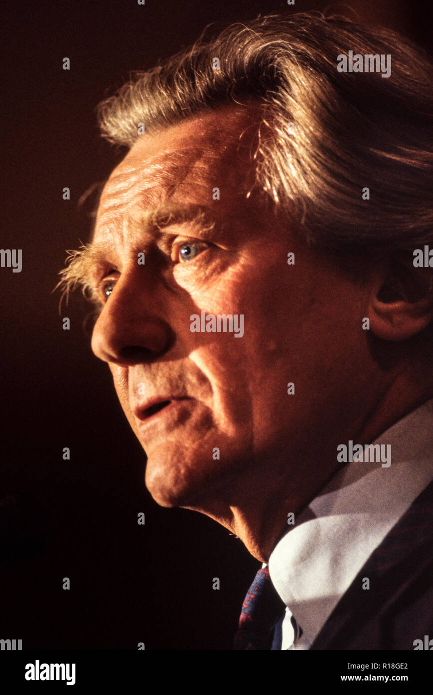 Michael Heseltine Présidente de la Chambre de Commerce de faire un discours en Afrique du Sud alors qu'il dirigeait une délégation commerciale 1994 Banque D'Images