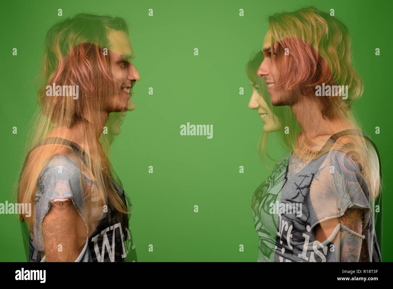 Portrait de jeune homme rebelle et femme ensemble contre g Banque D'Images