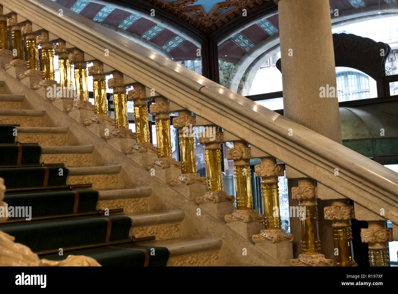 Un escalier à l'intérieur du Palau de la Musica, Barcelone, Espagne Banque D'Images