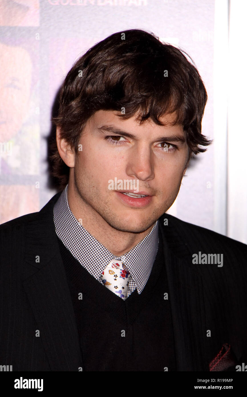 Ashton Kutcher 02/08/10 'Valentine's Day' Premiere @ Grauman's Chinese Theater, du Hollywood Photo de Megumi Torii/HNW / PictureLux (8 février 2010) Banque D'Images