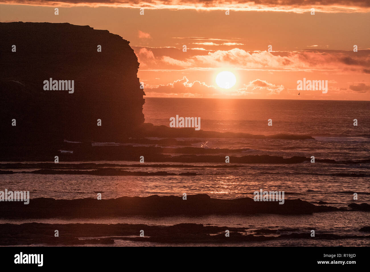 Birsay, Orkney coucher de terre ferme. Banque D'Images