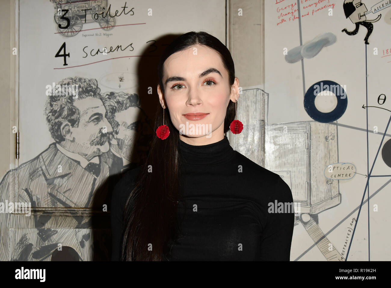 L'actrice Kerry Browne arrivers à onze Premiere film photo au centre, Piccadilly Circus, le 10 novembre 2018, Londres, Royaume-Uni. Banque D'Images